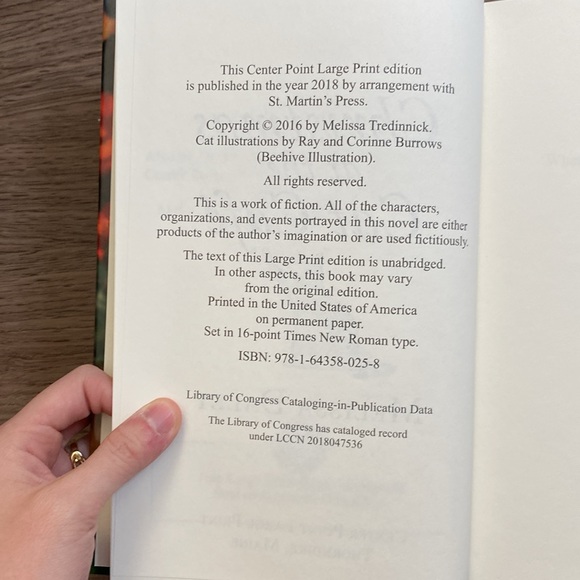 Christmas at the cat cafe hardcover book - Picture 4 of 4